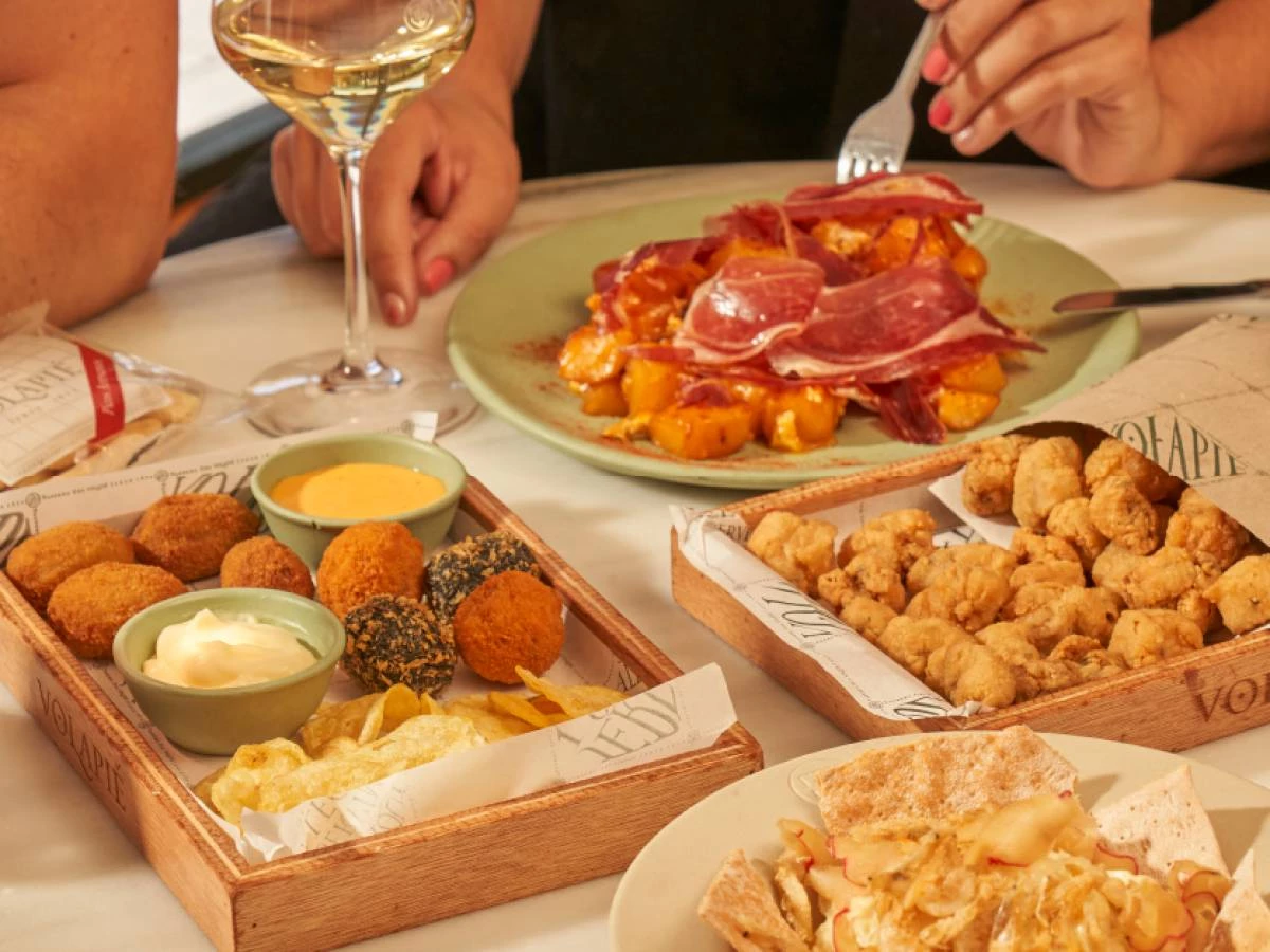 Degustación Andaluza con maridaje para 2 personas
