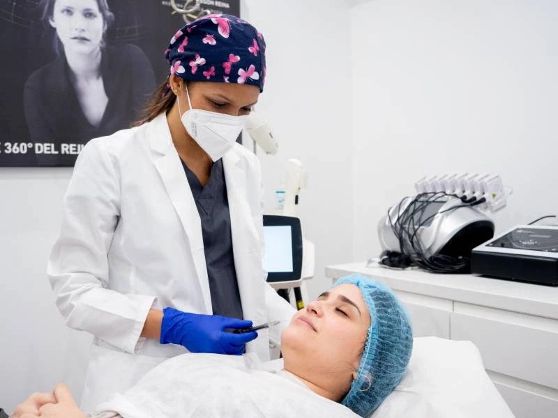 Tratamientos faciales y corporales en Clínica Dra. Obregón Reina