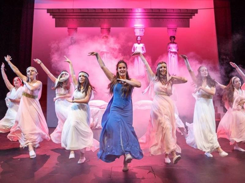 Clases de canto y danza en Escuela Jana Producciones