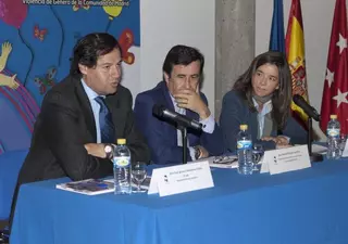 Fernández Rubio y Manuel Beltrán inauguran las VII Jornadas contra la Violencia de Género