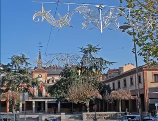 La iluminación, el tradicional Belén y la agenda cultural llenan Las Rozas de Navidad
