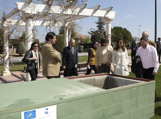 Fernández Rubio presenta la Guía para un uso eficiente del Agua en Las Rozas