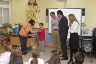 Alumnos del colegio Vargas Llosa participan en el curso Cuida tu mascota
