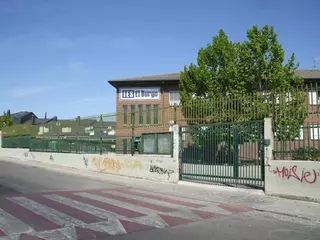 Huelga indefinida de limpieza en el IES El Burgo de Las Rozas