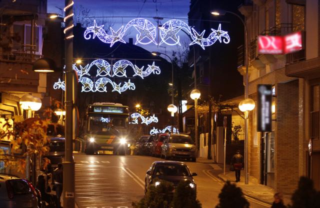 Más de 500 adornos de bajo consumo iluminarán Las Rozas durante la Navidad