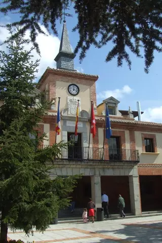Las Rozas presenta unos presupuestos “estables, responsables y equilibrados” para 2013