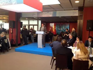 Fernández Rubio presentó el Foro Madrid, en el que intervinieron Esperanza Aguirre y Lucía Figar