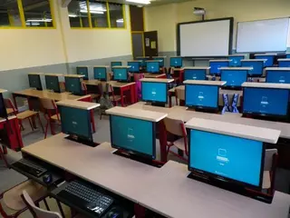 Tecnología, inglés y nuevas instalaciones refuerzan el proyecto educativo del Instituto I de Las Rozas