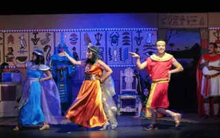 Sara Escudero y Xavier Deltell, monologuistas de las Noches de Comedia en Las Rozas