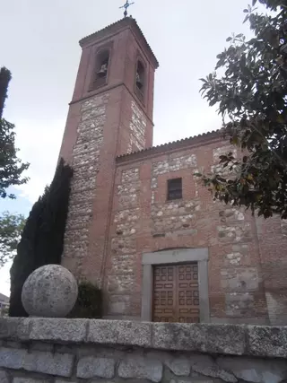 600 firmas en contra del regalo de una parcela de Las Rozas a la Iglesia