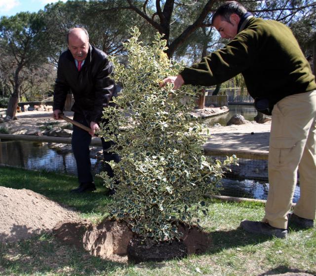 Los alumnos roceños celebraron en el Zoo de Madrid el día mundial del árbol