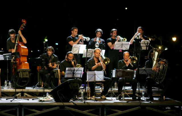 El Parque París acoge la VIII edición de Las Noches de Verano