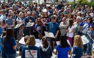 La Plataforma de la Escuela Municipal de Música y Danza de Las Rozas reúne a más de 1.500 personas en el Concierto Protesta