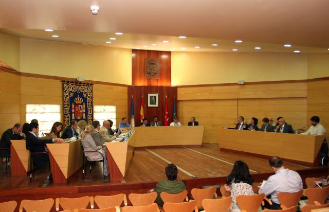 El Ayuntamiento aumenta la partida de inversiones en 1,3 millones gracias al ahorro generado en 2013