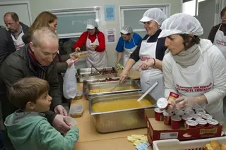 El CEIPSO El Cantizal de Las Rozas reparte 1.100 raciones de su VI Cocido Solidario