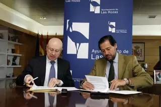 El Ayuntamiento y la DGT firman un convenio para mejorar la seguridad del tráfico en Las Rozas