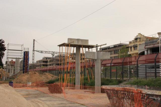 UPyD Las Rozas escucha las preocupaciones de los vecinos de La Marazuela y de la Asociacion Ágora respecto a la nueva pasarela