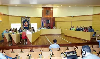 La Corporación municipal del Ayuntamiento de Las Rozas se despide en el último Pleno de la legislatura