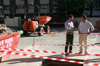 De la Uz visitó las obras de reforma del colegio público Vicente Aleixandre