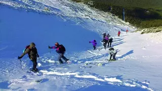 Las Rozas ofrece a los jóvenes aventuras en la nieve, robótica, cocina creativa o magia para comenzar el año