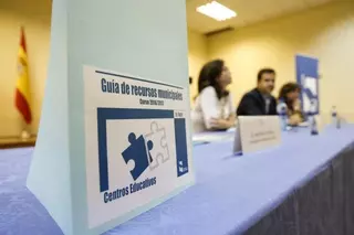 Torneos de debate, certámenes literarios y coaching para estudiantes, entre las actividades educativas municipales