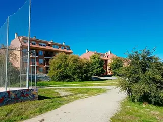 Las Rozas tendrá un nuevo parque infantil y recinto para perros en la zona de Valle del Roncal 