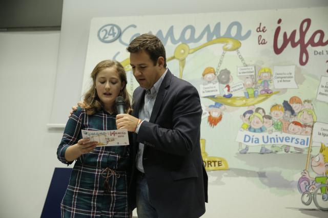 La Lectura pública de los Derechos del Niño cierra la Semana de la Infancia en Las Rozas