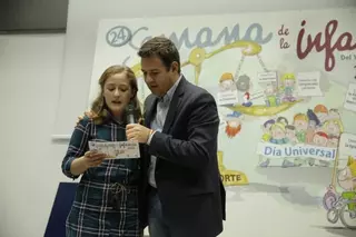La Lectura pública de los Derechos del Niño cierra la Semana de la Infancia en Las Rozas