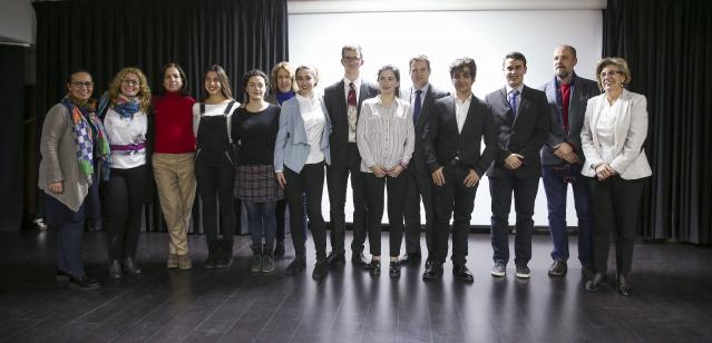 Los alumnos del Bachillerato de Excelencia del IES El Burgo presentan sus proyectos de investigación