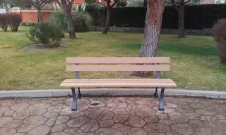 El Ayuntamiento de Las Rozas instala 120 nuevos bancos atendiendo las peticiones de los vecinos