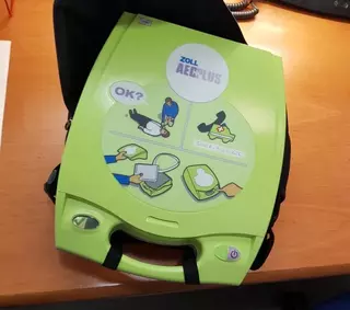Ciudadanos Las Rozas reclama la instalación de desfibriladores aprobada por el Pleno