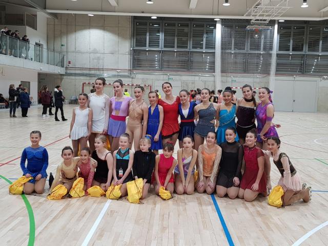 El Club Patina Las Rozas consigue 18 medallas en el II Campeonato Autonómico de patinaje artístico en línea