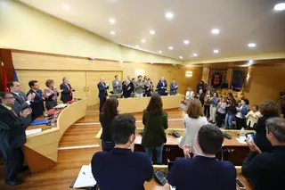 El Pleno de Las Rozas aprueba mejoras en instalaciones deportivas y el impulso de la “transversalización de género”