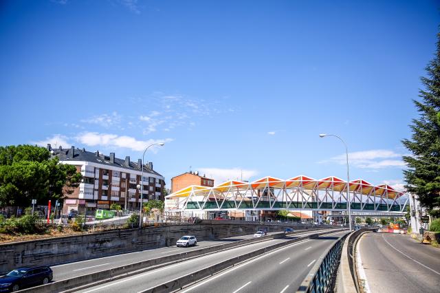Una nueva pasarela de 52 metros sobre la A-6 comunicará La Marazuela y la estación de Las Rozas con la plaza de Madrid