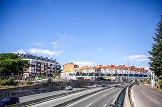 Una nueva pasarela de 52 metros sobre la A-6 comunicará La Marazuela y la estación de Las Rozas con la plaza de Madrid
