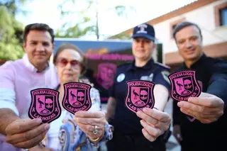 La Policía Local de Las Rozas incorporará el rosa a uniformes y vehículos en octubre para concienciar sobre el cáncer de mama 
