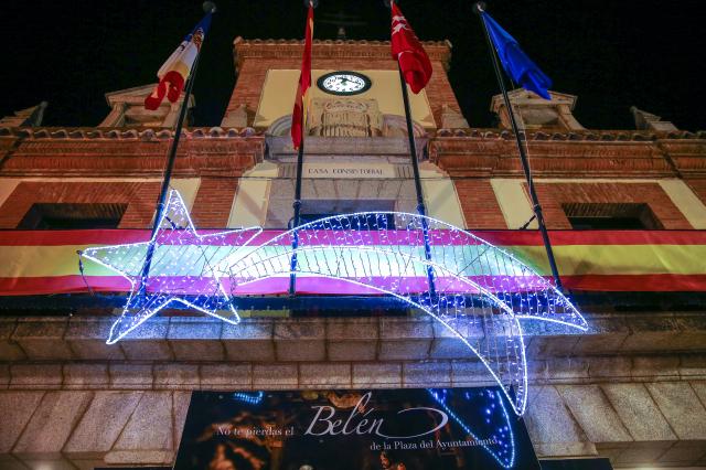 La Navidad llega a Las Rozas con el encendido de la iluminación y el Nacimiento