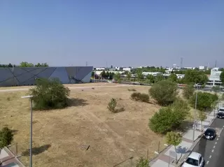 Luz verde para el establecimiento de un supermercado y un restaurante de comida rápida en El Montecillo 
