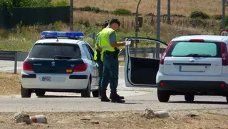 Un guardia civil es atropellado en la M-505 a la altura de Las Rozas