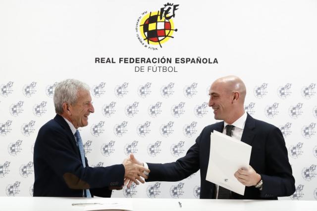 La RFEF y Cáritas acuerdan realizar actividades educativas y sociales en la Ciudad del Futbol de Las Rozas
