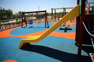 Los parques infantiles de Las Rozas abren con un servicio especial de limpieza