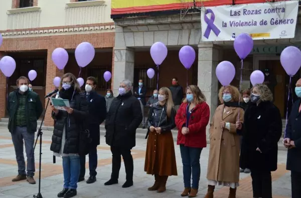 Patricia García pide al Ayuntamiento de Las Rozas que se retomen los actos de condena pública a la violencia de género