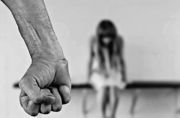 PP y Vox rechazan la moción de Unidas para retomar medidas de visibilización de la violencia de género
