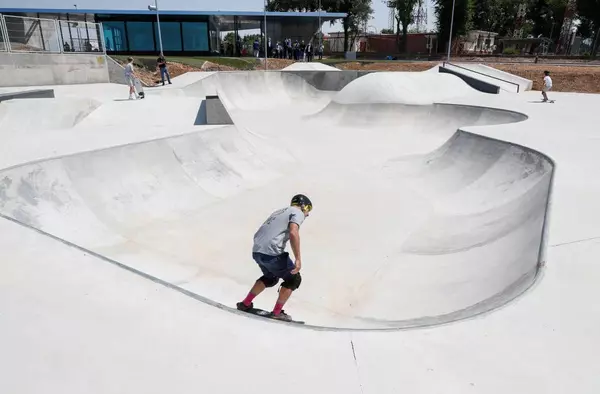 Inaugurado un nuevo skatepark en homenaje al roceño Ignacio Echeverría