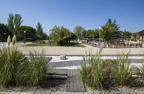 El Parque Primero de Mayo contará con un gran juego infantil en forma de locomotora