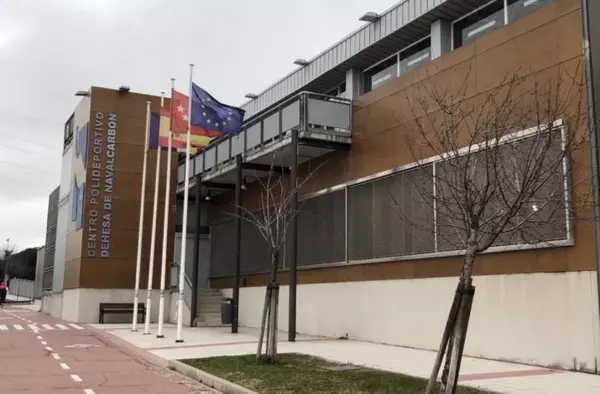 Unidas por Las Rozas denuncia 'la falta de voluntad' del gobierno local para garantizar la continuidad de los monitores de polideportivos