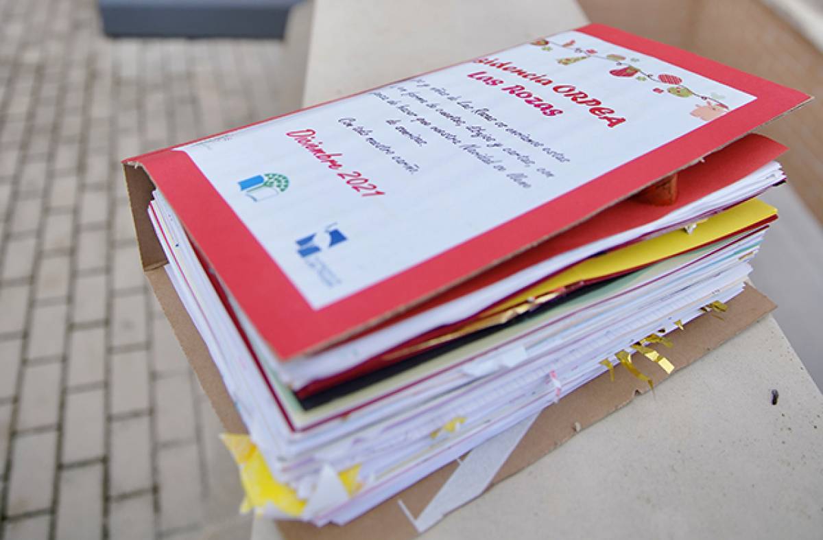 Los alumnos de 28 centros educativos de Las Rozas hacen llegar sus mensajes de cariño a nuestros mayores esta Navidad