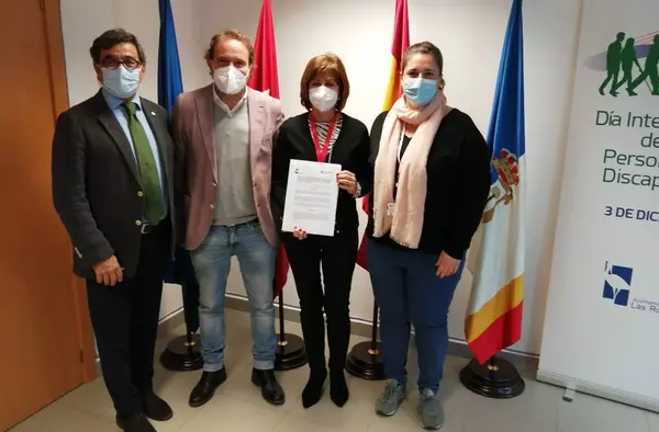 El Ayuntamiento de Las Rozas y Cruz Roja se unen para atender a los mayores y otros colectivos vulnerables