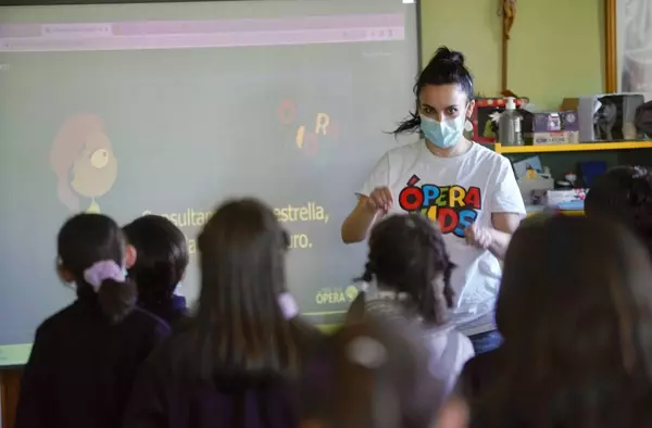 Más de 1.000 alumnos de Las Rozas se forman para representar La Traviata en los Teatros del Canal