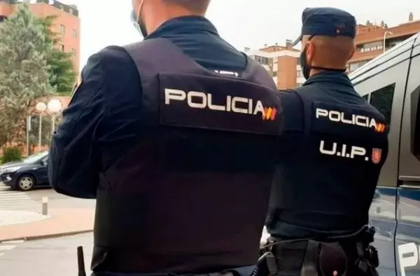 Detienen en Las Rozas a un yihadista con manuales sobre la fabricación de explosivos